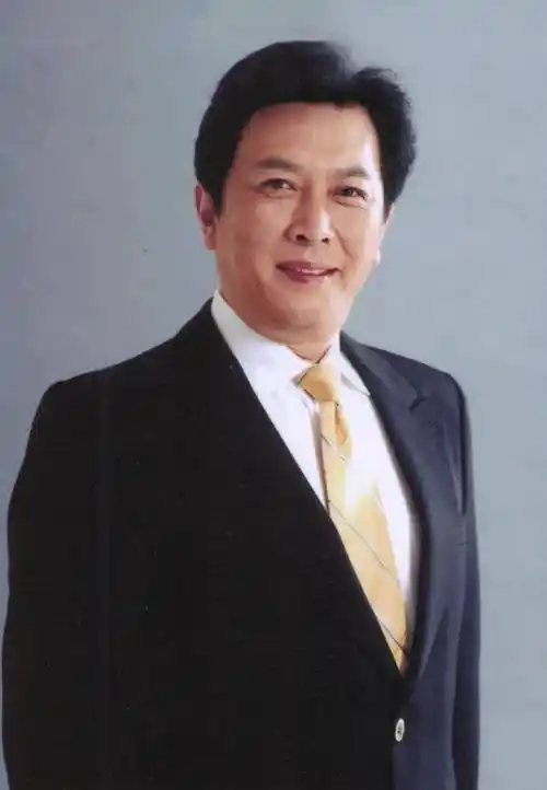 著名演员唐国强被网络大v爆出移民国外?这到底是怎么回事!