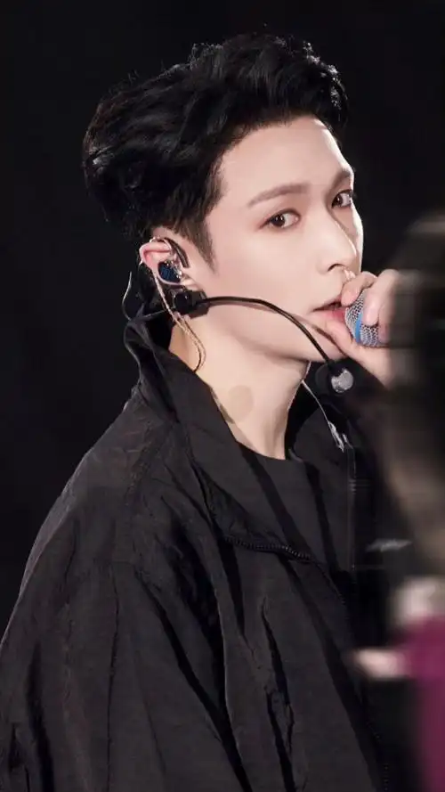 张艺兴##张艺兴1007生日快乐