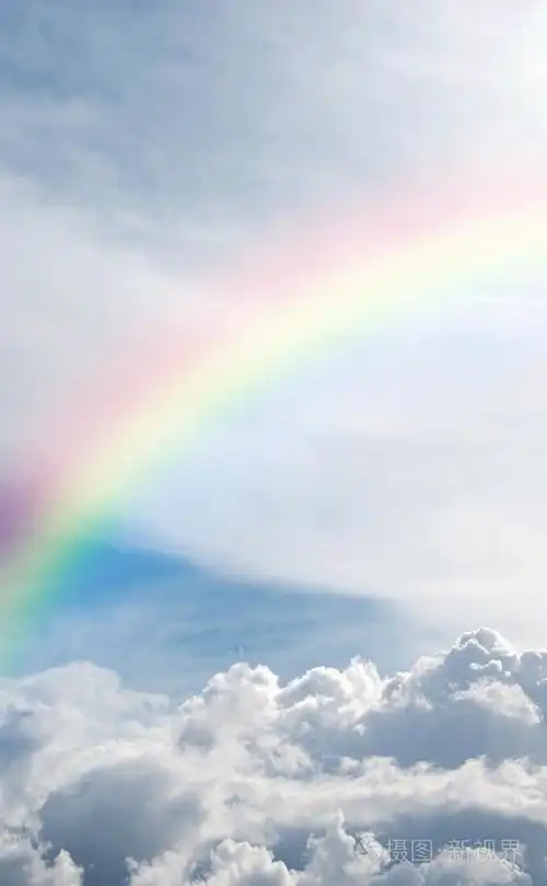 天上的彩虹