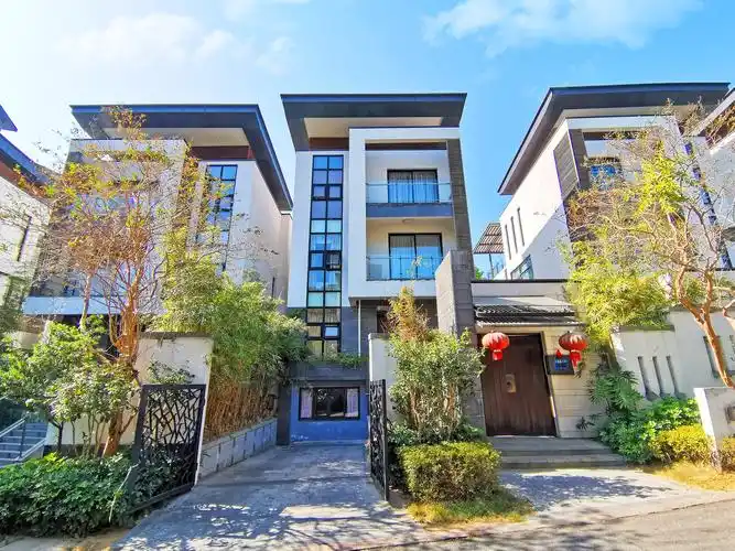 明月山溪7房12床欧式度假别墅