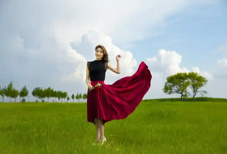 做一个心中有爱;的阳光女人.