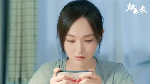 电视剧《归去来》唐嫣剧照桌面壁纸