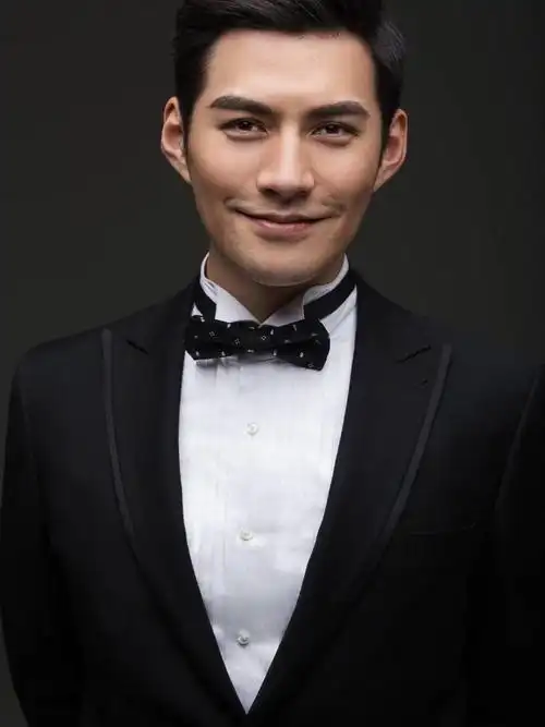 严屹宽的邪魅感从何而来?