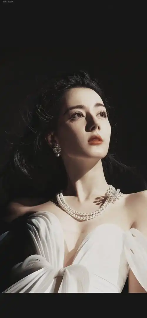 迪丽热巴希腊女神妆