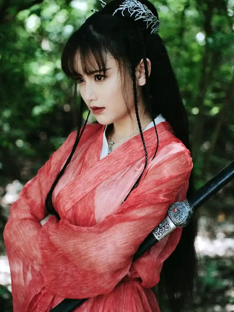 南笙女侠造型曝光,美丽中带着霸气