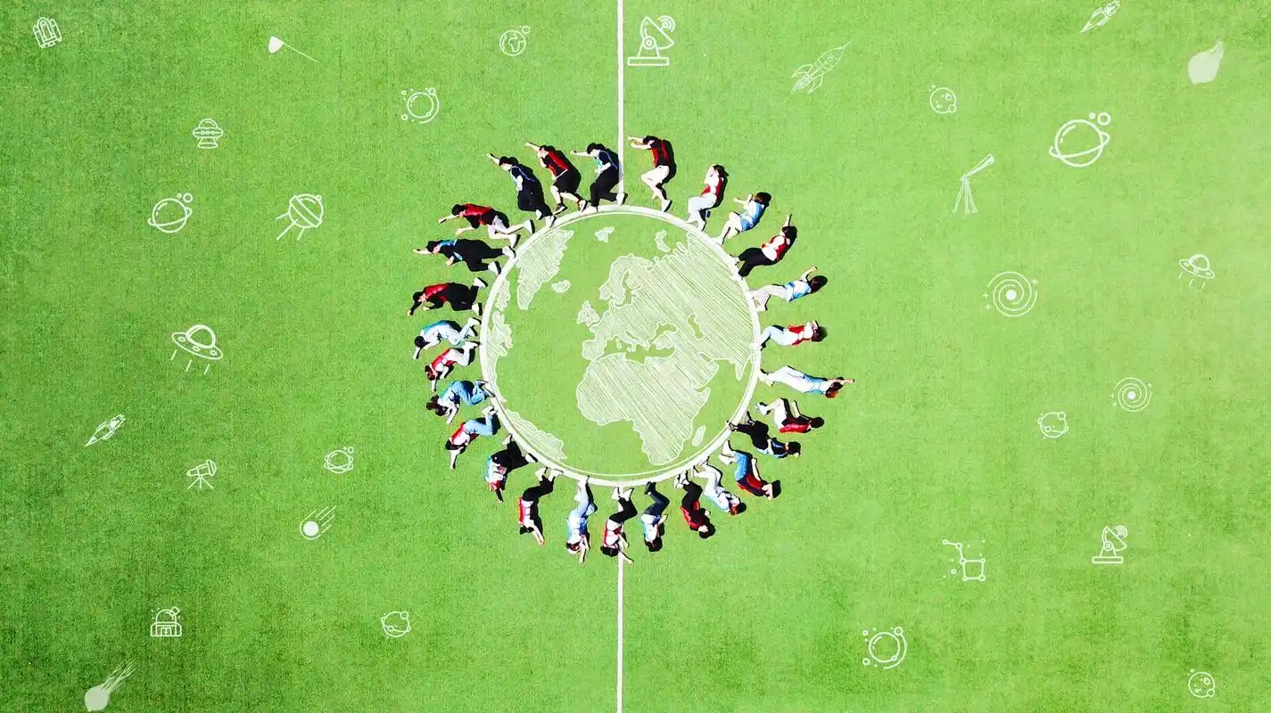 抖音图文来了 #航拍创意造型 #创意照 #厦门团建 #户外 - 抖音