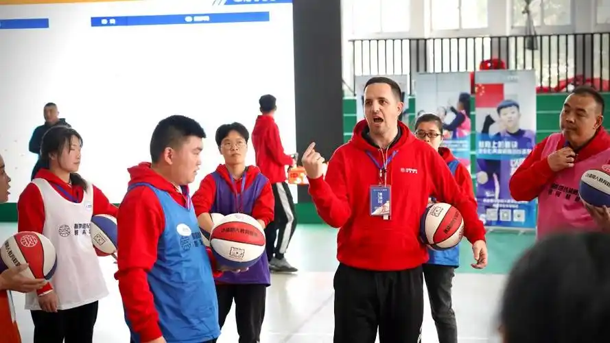 时代催促全员体育老师的诞生