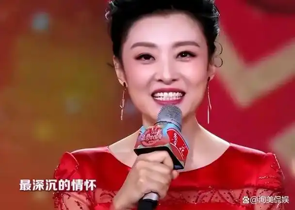 五位央视龙年春晚主持人个个实力不凡皆受观众喜爱最小30岁