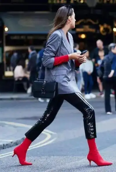 女生靴子怎么搭配好看,靴子穿得对时髦度翻倍 服饰 第5张