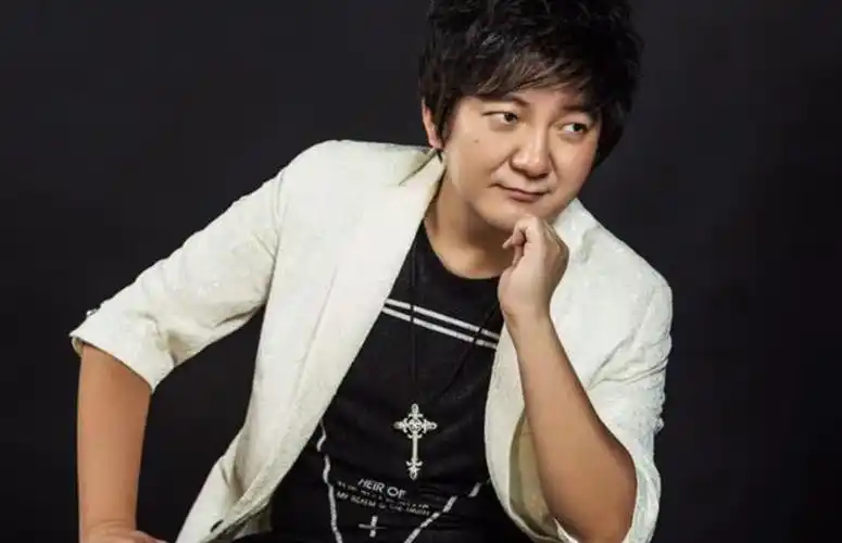 歌词明明很"恶俗",当年却火得一塌糊涂,这8首歌越听越不对劲-图18