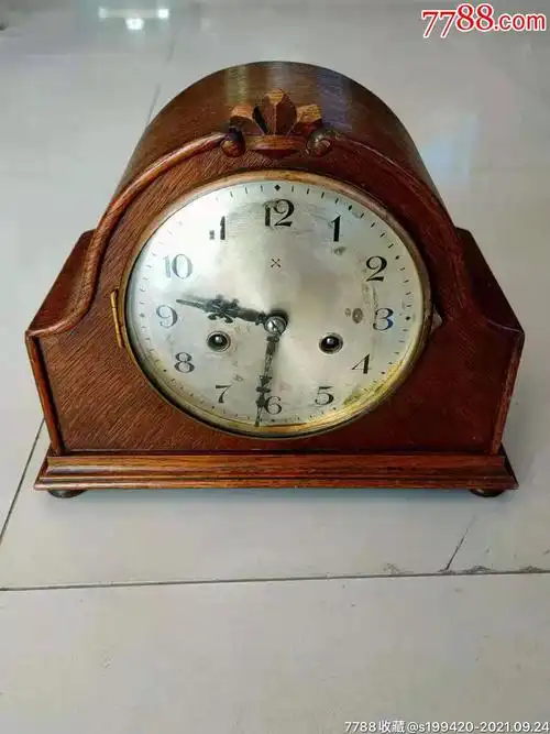 "商品>>>>￥1,3009品99民国时期老钟表