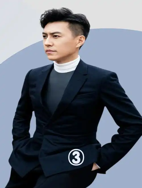 靳东真实身份被曝光,原来演员只是他的副业,网友:果真深藏不露