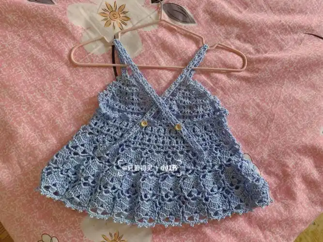 用蕾丝线钩织裙子