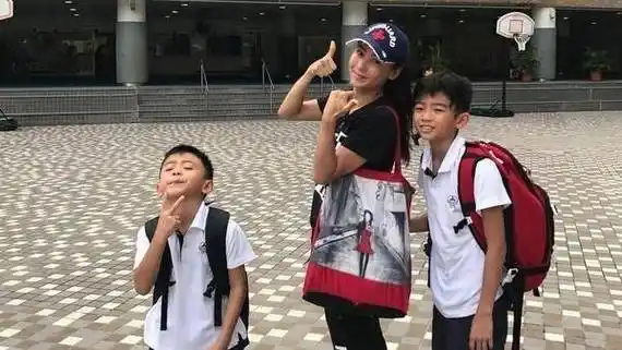 38岁张柏芝生三胎超幸福!