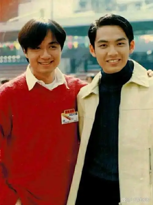 感觉,但男星们合影却不一样了,谁高谁更有可能是哥哥,身高有点"吃亏"