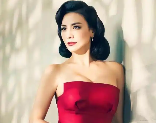 演员田丽:情断马景涛,2段失败婚姻,没人敢潜规则她