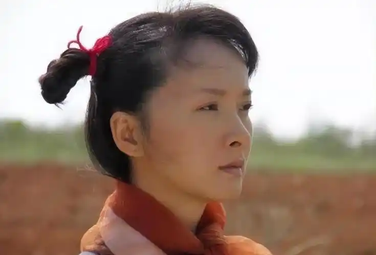 影后谢兰与师小红丁克12年39岁才当妈如今过得怎样