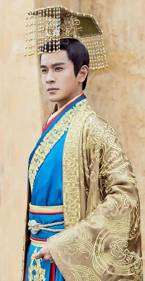 陌上人如玉,公子世无双乔振宇惊艳了多少人的时光_古装