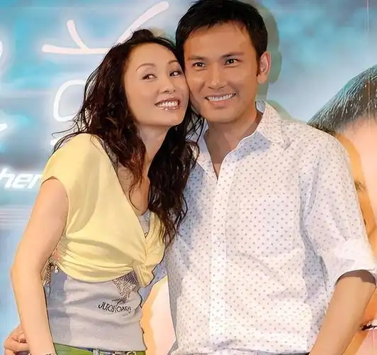 回顾郭可盈百亿身价下嫁穷小子纵容丈夫偷腥却不离婚