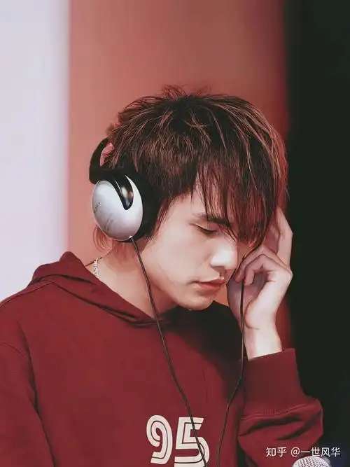 周杰伦在哪个时期的颜值最高? - 知乎