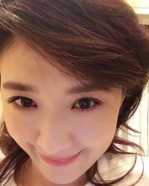 苏慧伦时隔13年后回归50岁依旧如少女