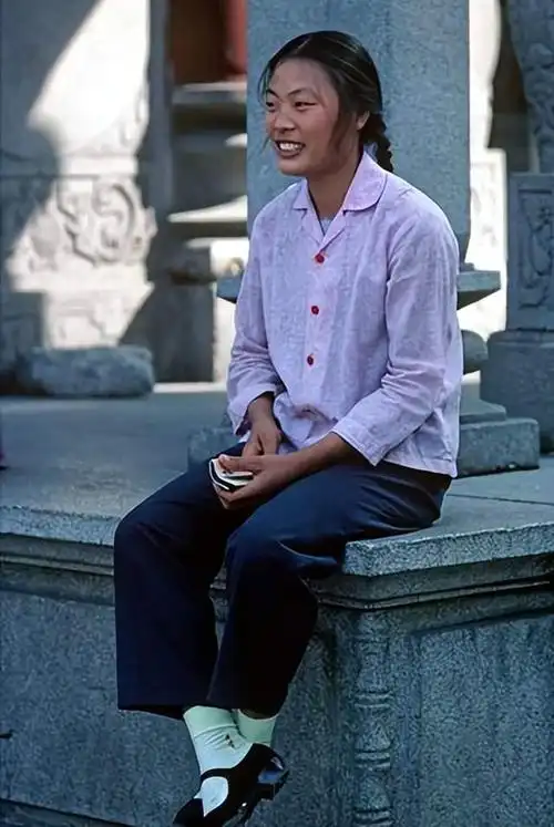 纯真的年代,20张70年代老照片,这些朴素生活的人们也很快乐