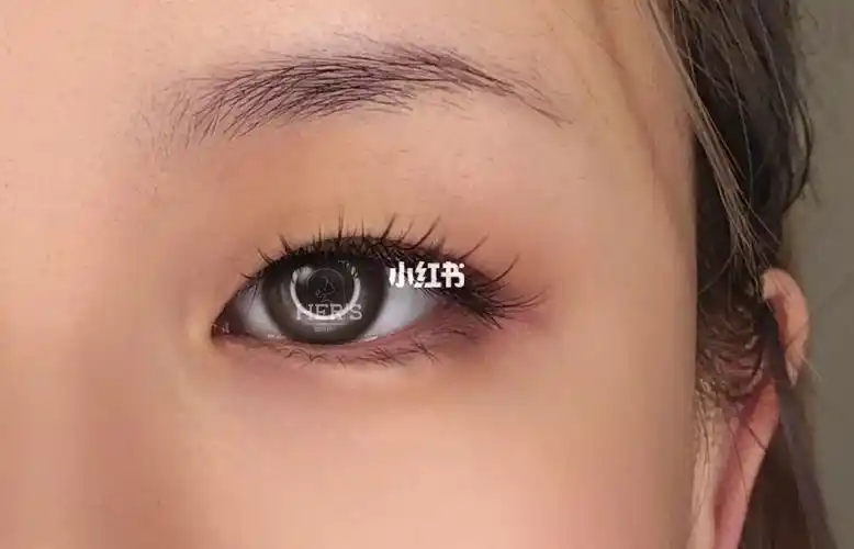 单眼皮太阳花睫毛