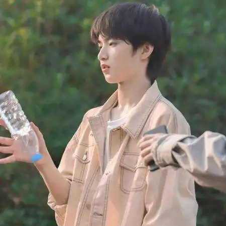 刘耀文照片最帅照片,刘耀文超帅高清壁纸-图片大观-奇异网