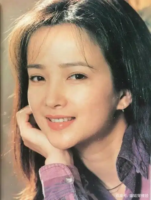 "内地第一古典美女"何晴:四大名著都有参演,古装美征服一代人