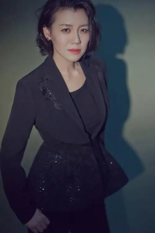 演员刘琳:我这辈子最正确的决定,就是嫁给平凡丈夫,给他生儿子