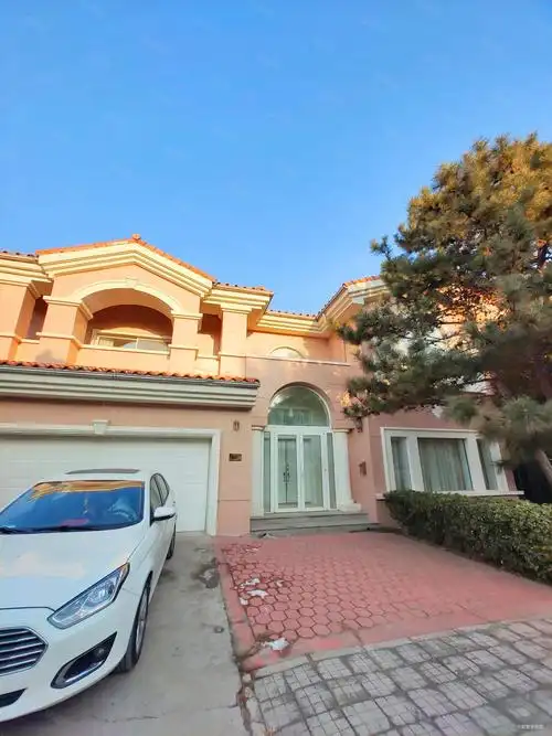 满五 精装修 中间楼层 低密度社区 西南朝向 居家自住,裕京花园别墅