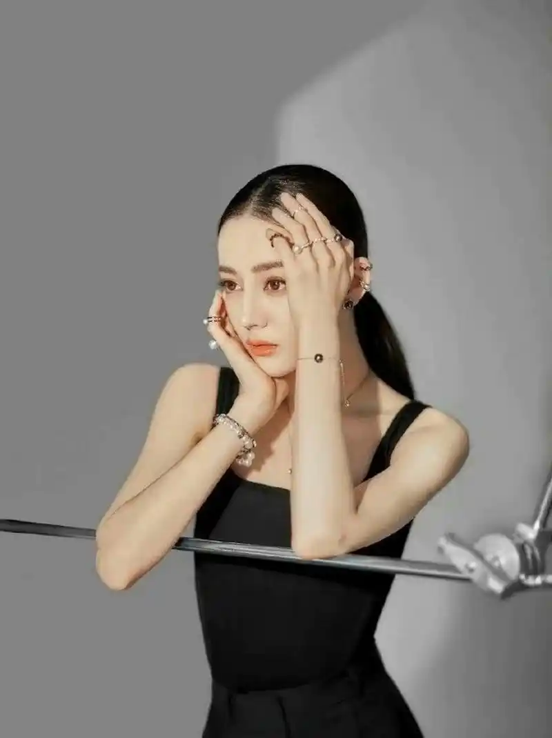 刘宇宁和迪丽热巴的珍珠图好配,两个人什么时候再来一部男女主三搭?