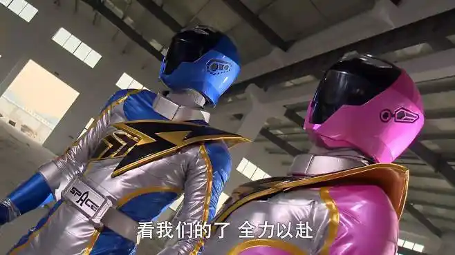 巨神战击队:梦战卫的连环炮击,打的怪兽眼花缭乱,真是太酷了!