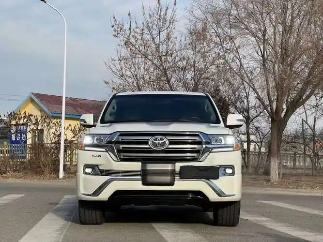 丰田 兰德酷路泽  2015款 4.6l v8 中东限量版图片