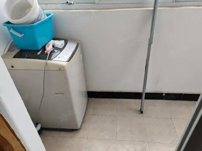 整租急租新五中附近怡芳苑一期随时看房停车方便