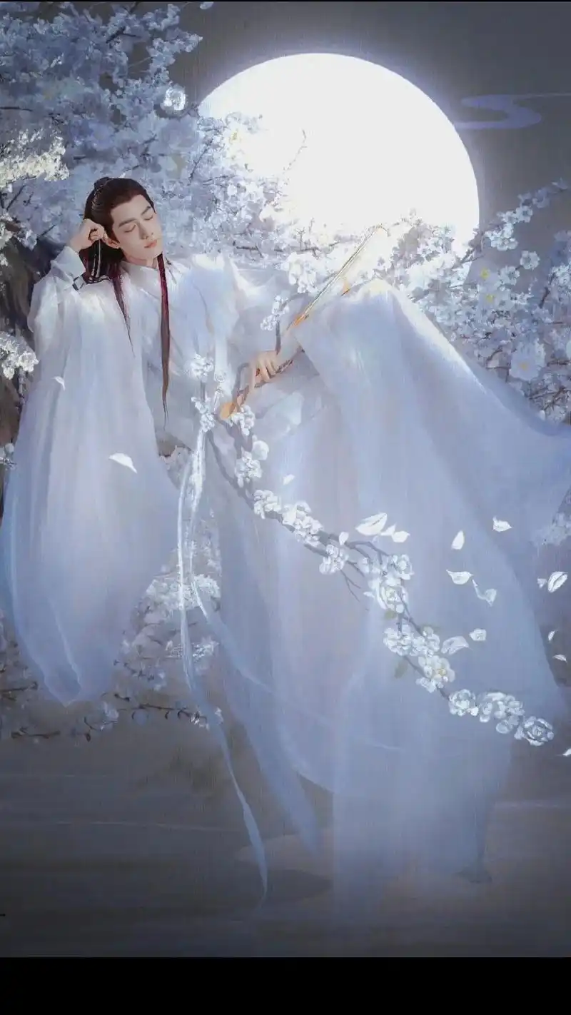 肖战 #王一博 - 抖音