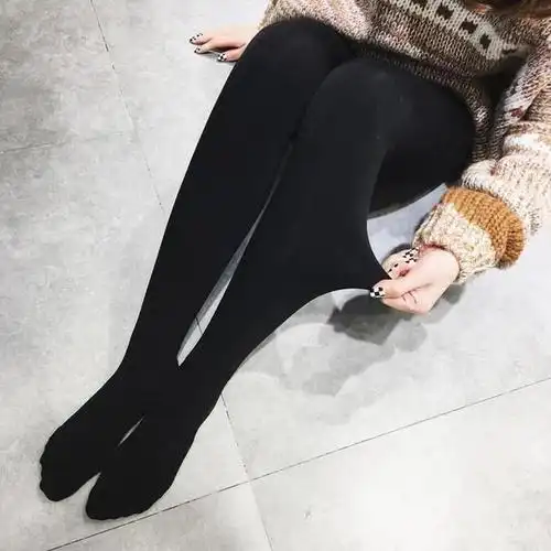 寒冷冬天,打底袜搭配裙子更美哦