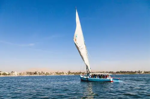 这是尼罗河上的帆船.