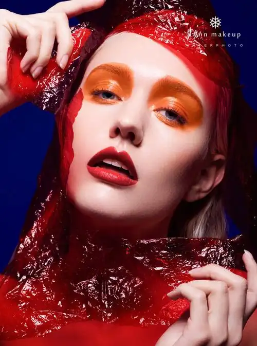 嘉榭化妆培训机构的化妆造型作品《时尚妆容》