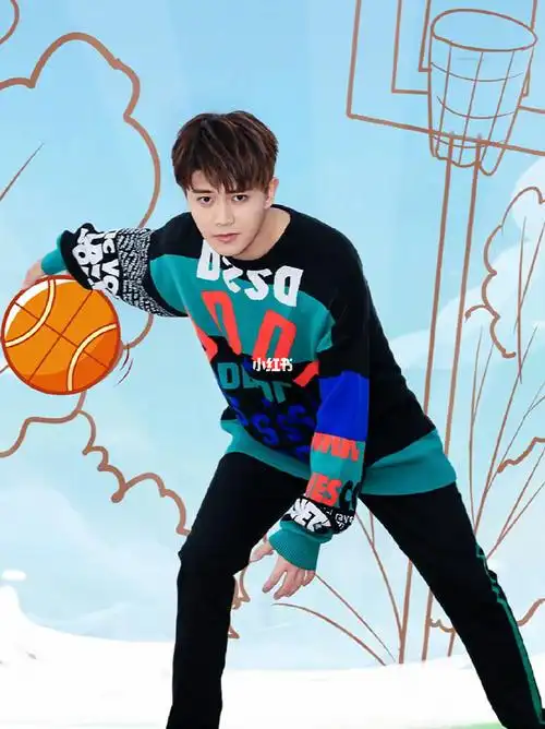 任嘉伦  听说任嘉伦打篮球也很厉害,不信你看#小红书成长助手