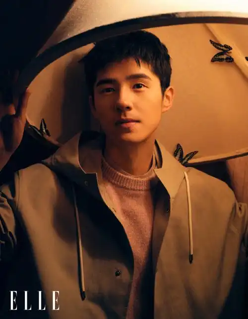 刘昊然elle5月刊封面##刘昊然手臂线条好明显