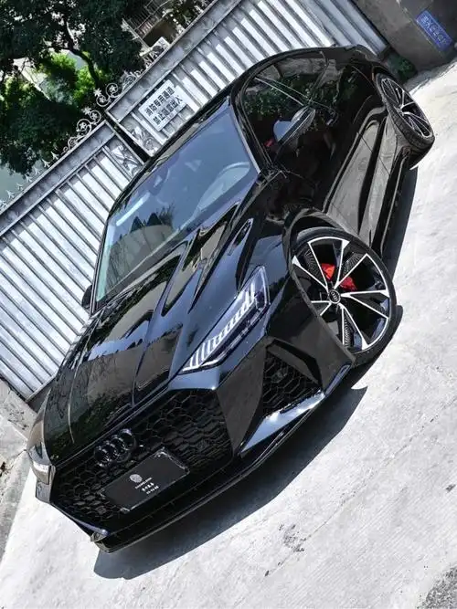 奥迪rs7妥妥的西装暴徒