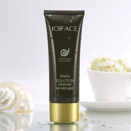 乐颜蜗牛美肌洁面乳洗面奶补水保湿芦荟洁面