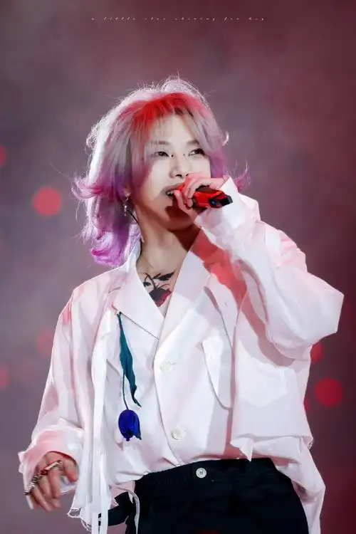 华晨宇超话好喜欢宝贝无所顾忌跟我们撒娇的样子.