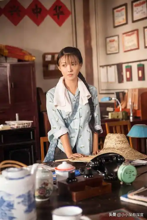 对于婚姻,傅晶是十分慎重的,也是十分有主见的.