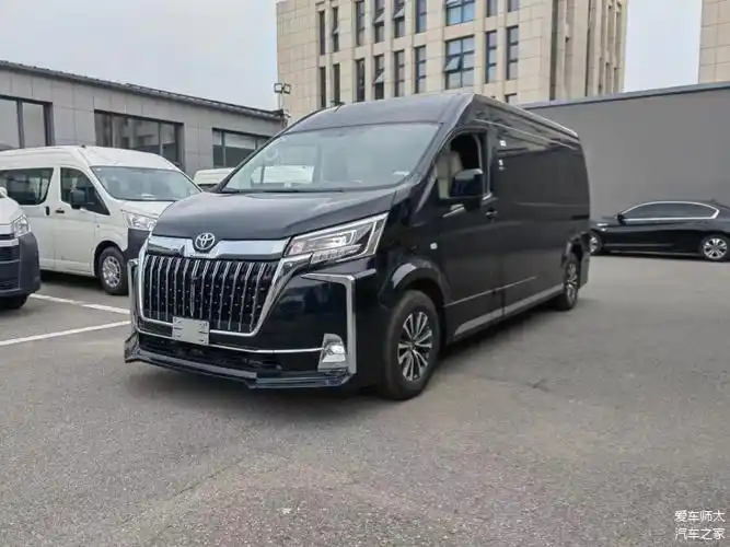 丰田海狮10座价格 丰田海狮进口4s店_车家号_发现车