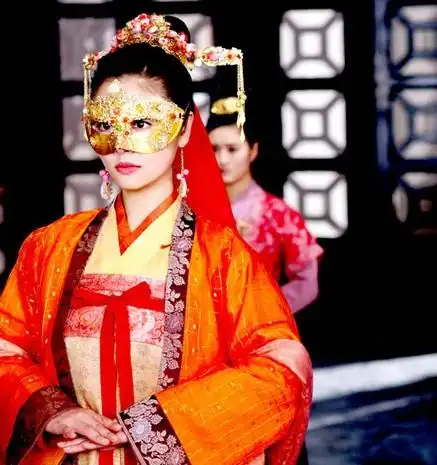 《倾世皇妃》林心如"蒂皇妃"华丽造型