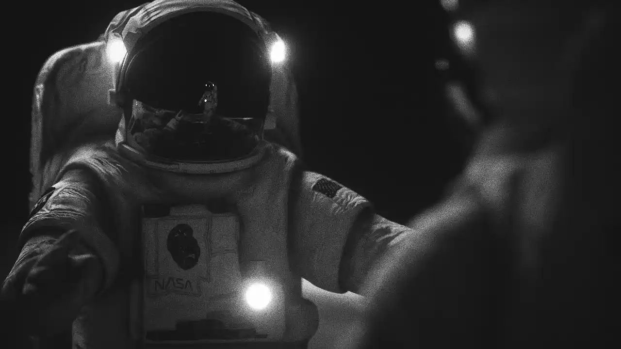 nasa:20名宇航员大脑大面积萎缩!难道太空对人类而言真是地狱?