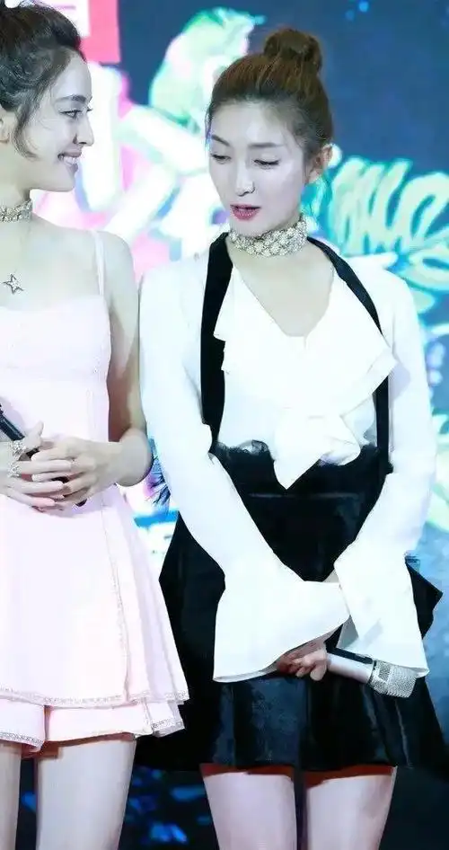 江疏影古力娜扎同框你更喜欢哪个