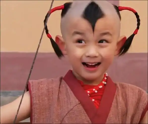 一口可以吃掉吃三个小时候的吴磊#等比例长大  #吴磊  #吴磊凌不疑